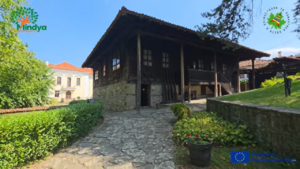 Възрожденска къща в Елена — кадър от E-volution Media / Bulgarian Revival house in Elena — image from E-volution Media
