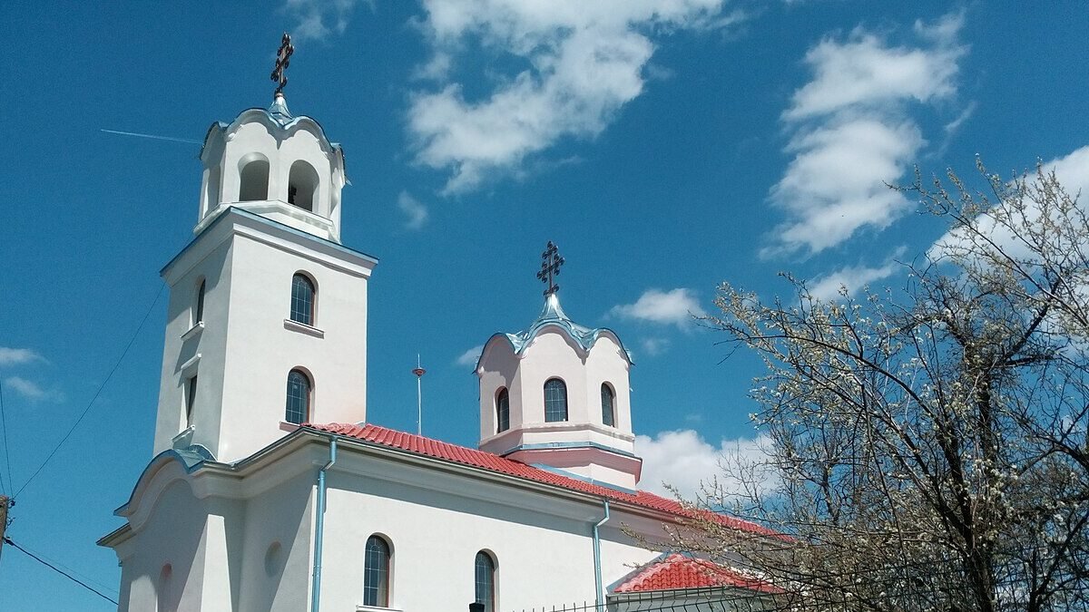 Църквата „Св. Архангел Михаил“ в Миндя — архивна илюстрация от 2021 г., не снимка на Черния паметник.
