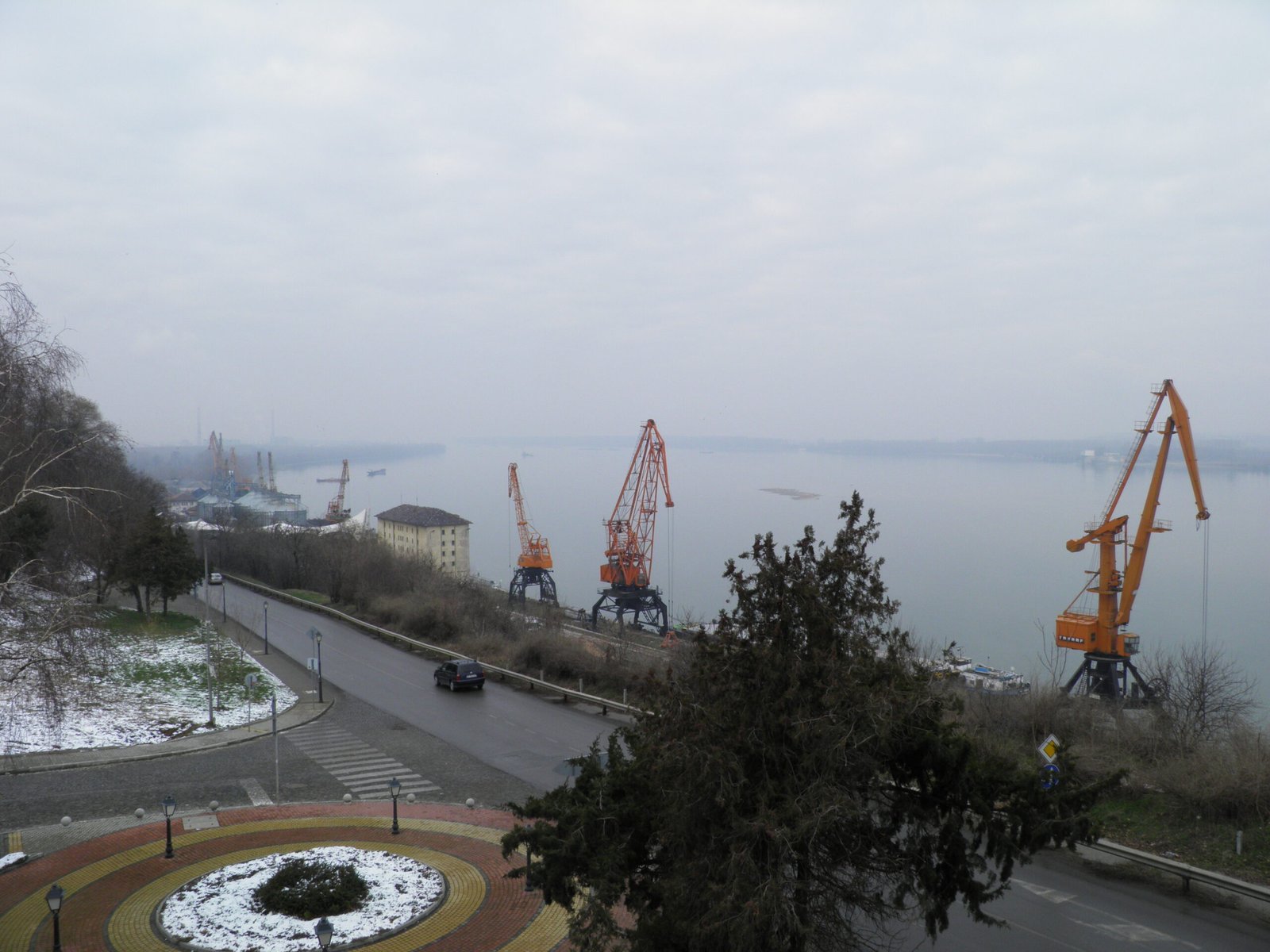 Общ изглед на пристанището в Свищов — архивна илюстративна снимка, не от ремонта на квартали 59 и 60
