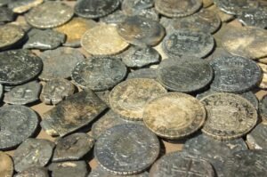 Илюстрация: антични монети, не откритата при Калето находка / Illustrative antique coins, not the artefact from Kaleto