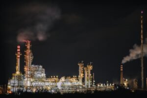 Илюстративна снимка на петролна рафинерия