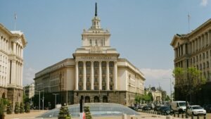 Сградата на Народното събрание в София – архивна илюстрация